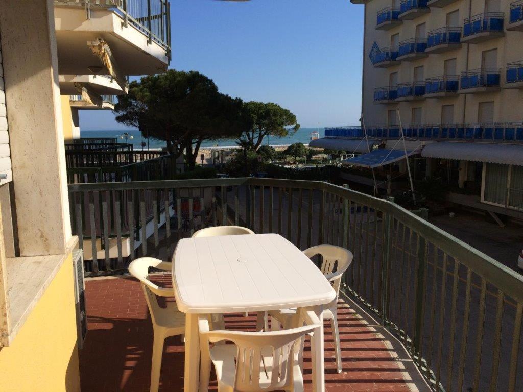 Residence Panfilo - Walterigato Apartments Solo Per Famiglie Lido di Jesolo Exterior photo